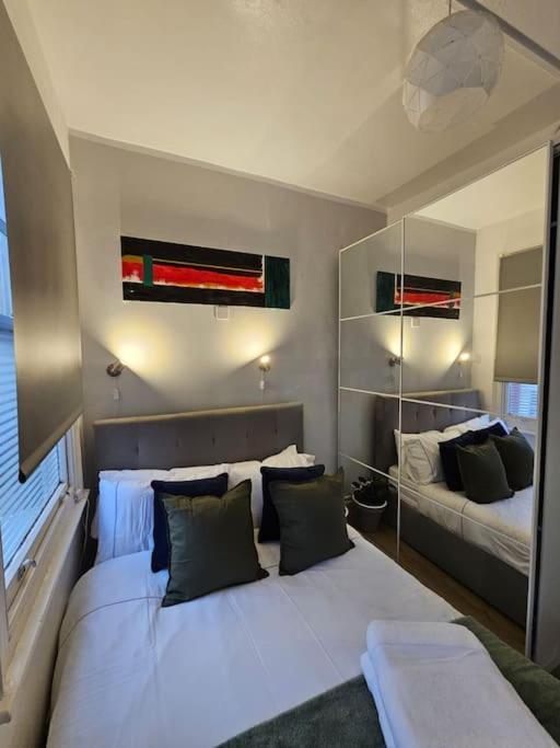 Beautiful And Spacious Flat London Ngoại thất bức ảnh