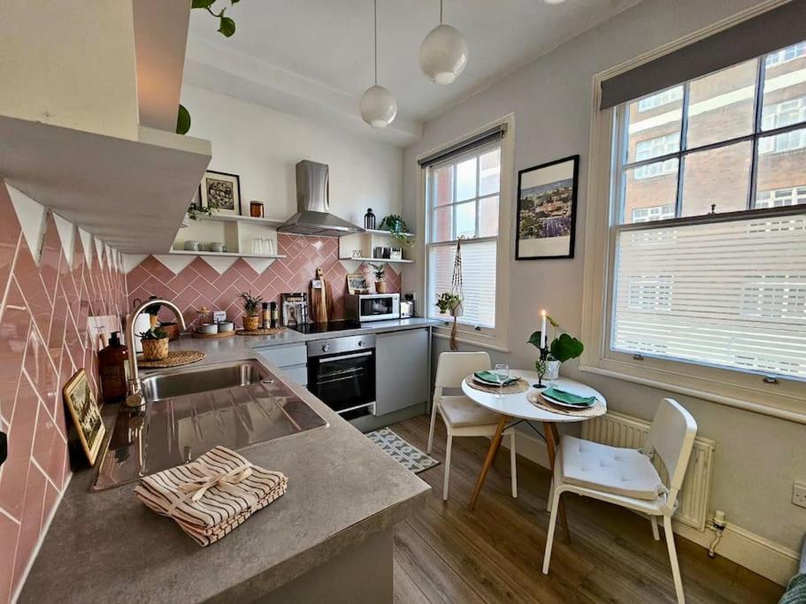 Beautiful And Spacious Flat London Ngoại thất bức ảnh
